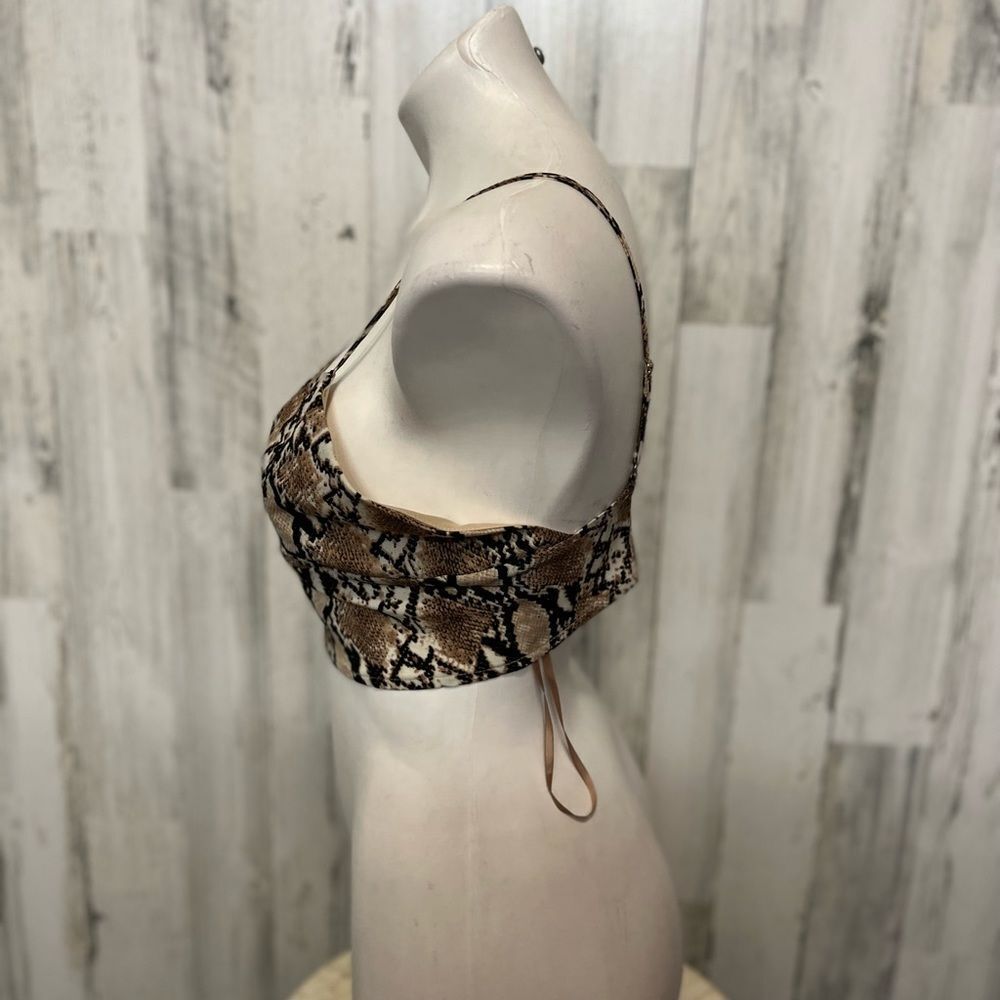 Forever 21 Snakeskin Print Crop Top Size L – Adjustable Straps, Zip Back, Night - Picture 4 of 4
